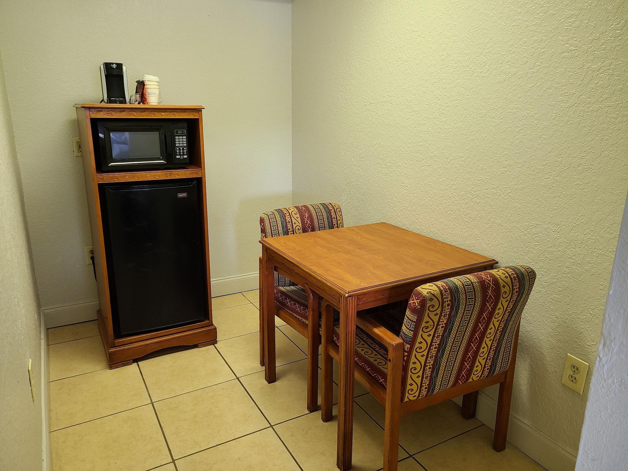 Quality Inn & Suites Orlando East - Ucf Area Alafaya Zewnętrze zdjęcie