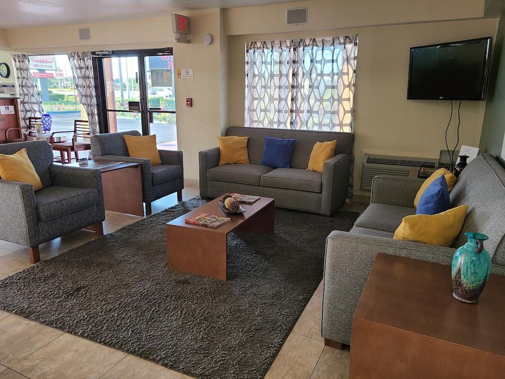 Quality Inn & Suites Orlando East - Ucf Area Alafaya Zewnętrze zdjęcie