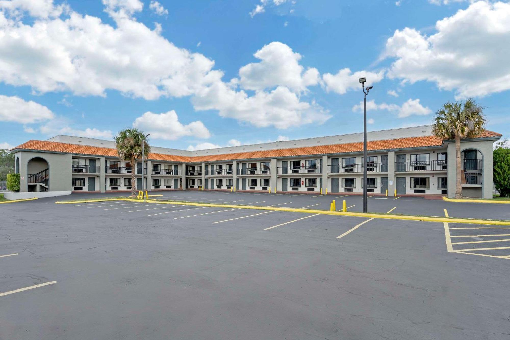 Quality Inn & Suites Orlando East - Ucf Area Alafaya Zewnętrze zdjęcie