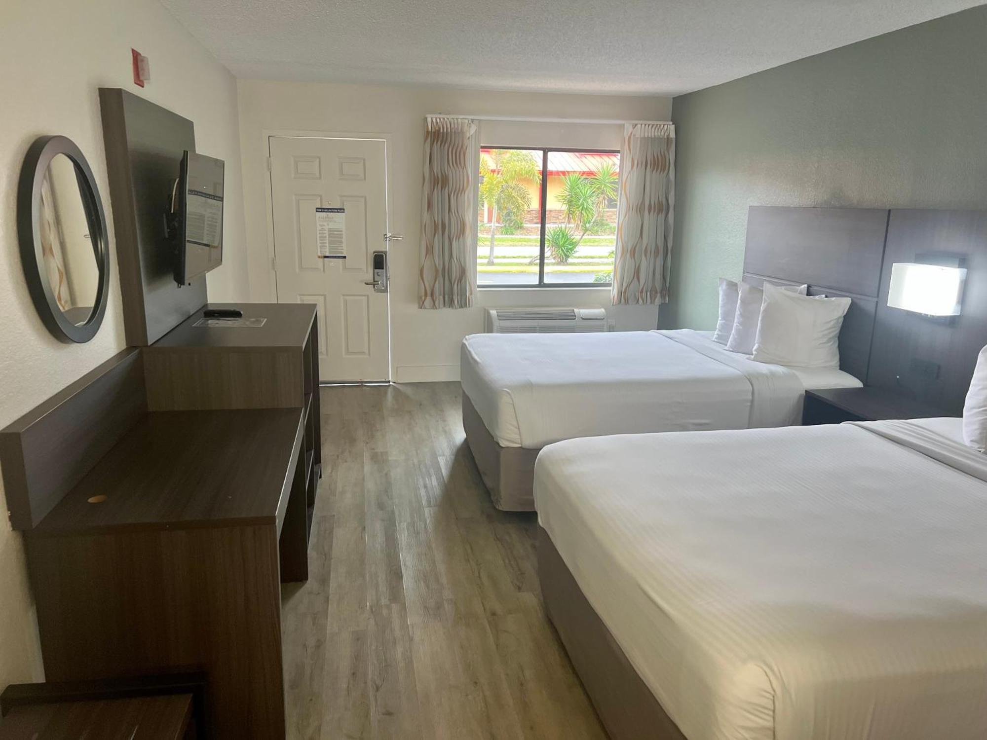 Quality Inn & Suites Orlando East - Ucf Area Alafaya Zewnętrze zdjęcie