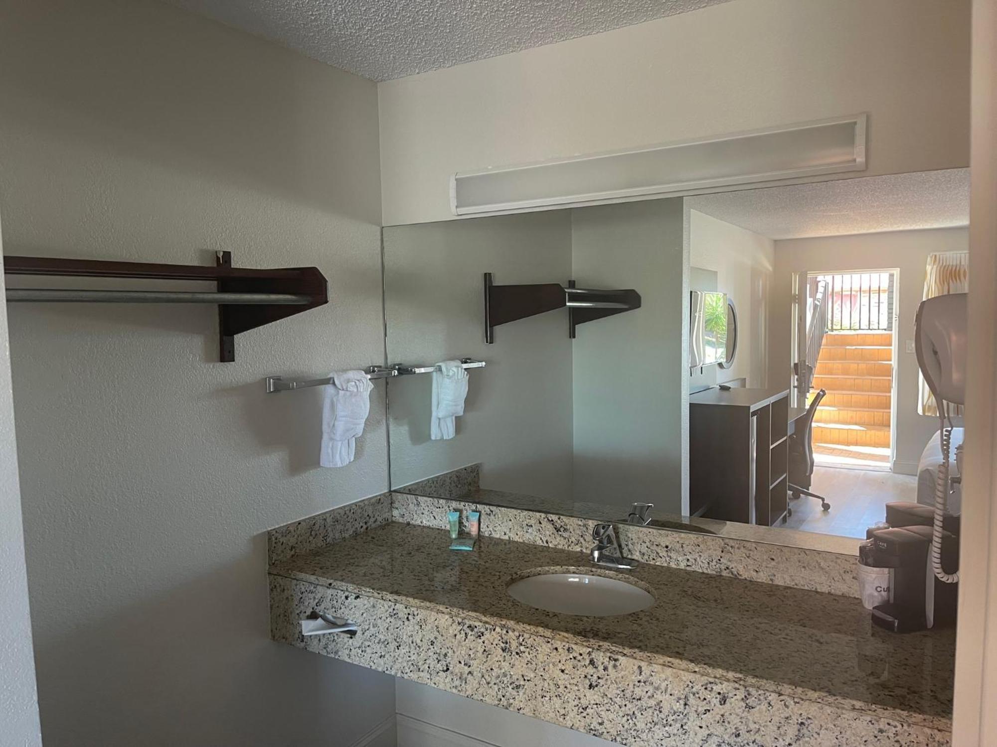 Quality Inn & Suites Orlando East - Ucf Area Alafaya Zewnętrze zdjęcie